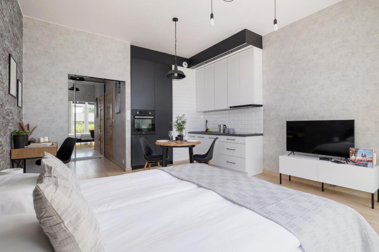 Krakow Studio With Parking & Terrace Near Zalew Bagry By Renters Prestige Exterior photo